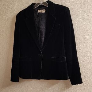 Vintage Chic Black Velvet Women's Blazer